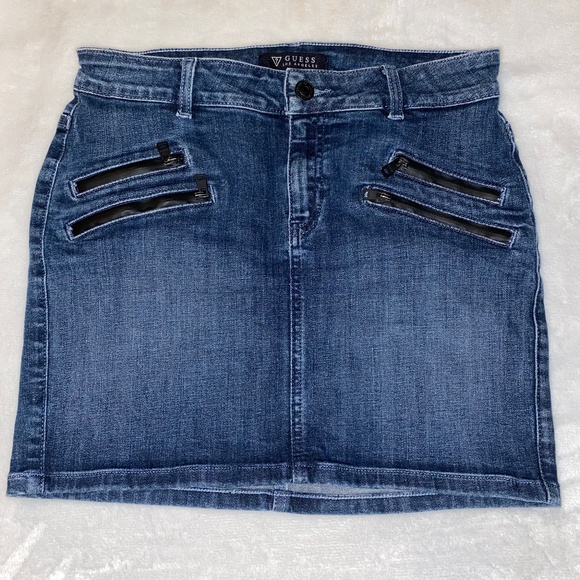 GUESS Size 27 Dark Wash Denim Mini Skirt W/Blazk Zipper Accents - Picture 2 of 9